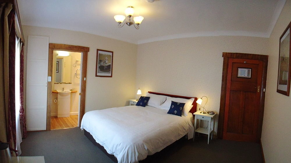 แอชดาวน์ส ออฟ โดเวอร์ เบด แอนด์ เบรคฟาสต์ Bed & Breakfast Dover ภายนอก รูปภาพ