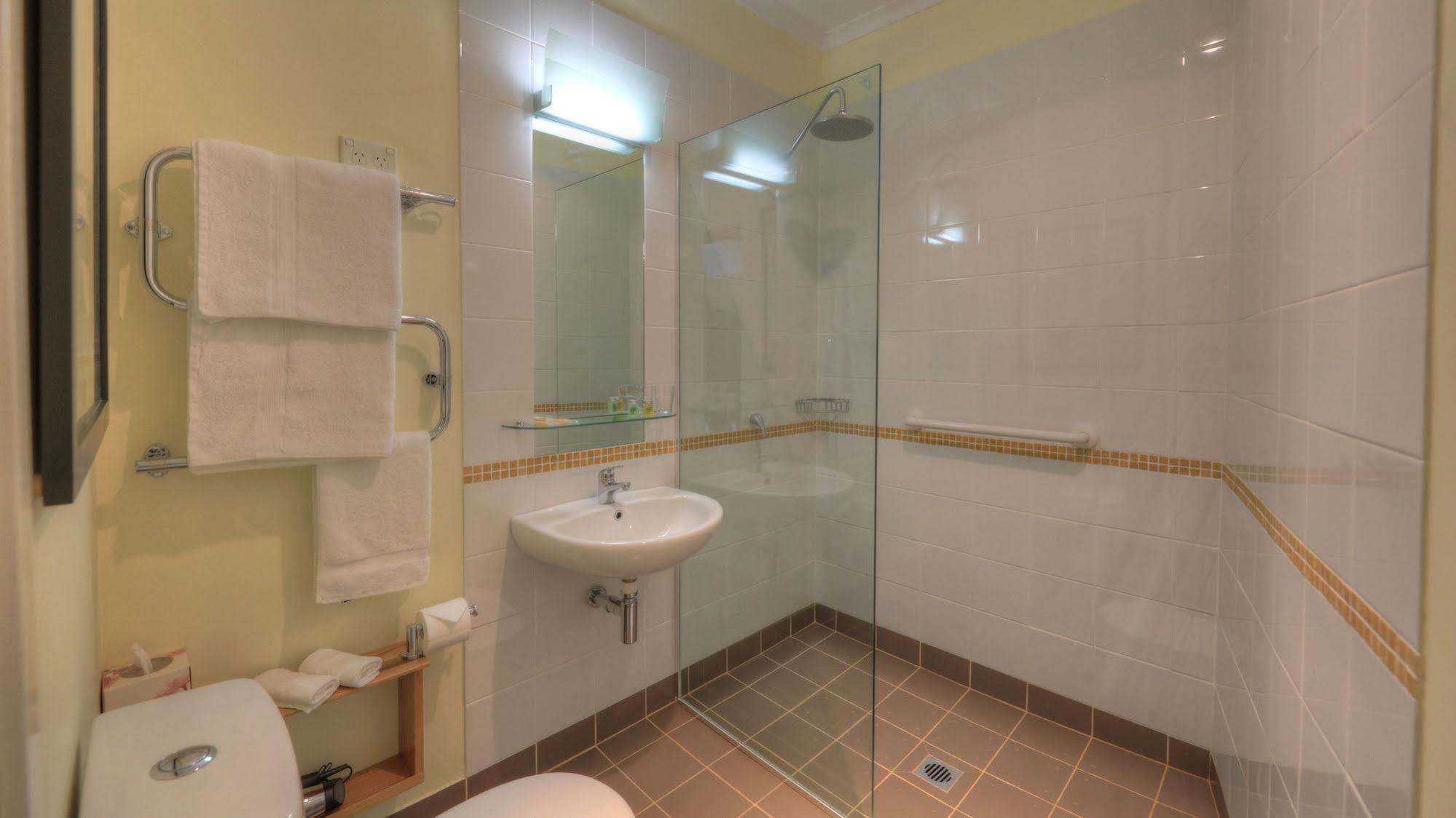 แอชดาวน์ส ออฟ โดเวอร์ เบด แอนด์ เบรคฟาสต์ Bed & Breakfast Dover ภายนอก รูปภาพ